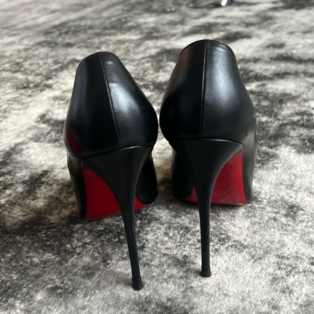 Christian Louboutin Black Leather So Kate Heels - Picture 8 of 12
